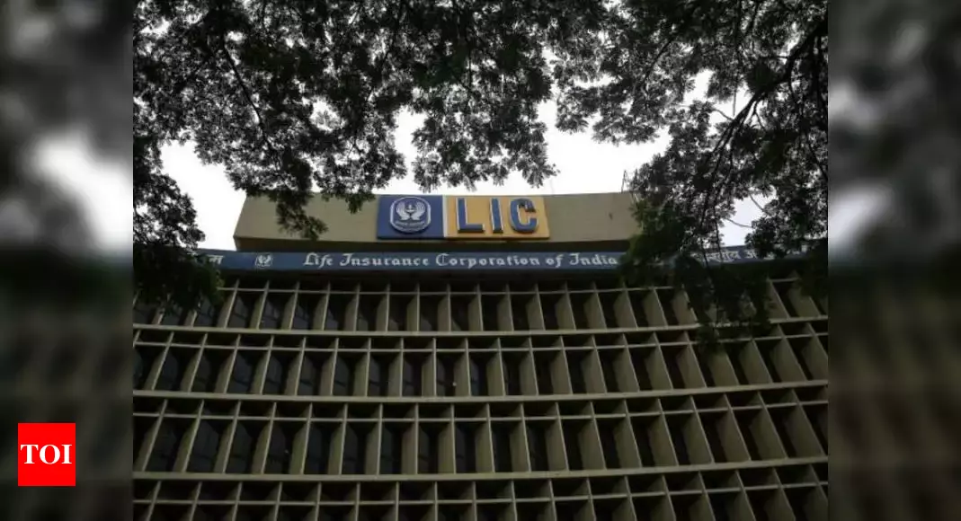 Centre likely to retain sovereign guarantee for LIC