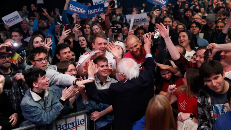 In the race to lead the Democrats, Iowa caucuses can make or break campaigns | CBC Radio