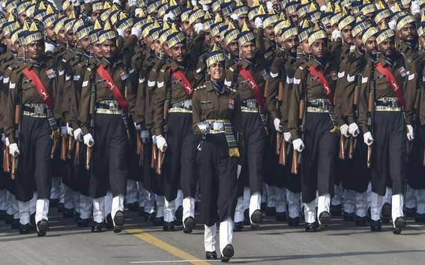 Government note in SC casts doubts about females officers comparing to guys in the Army