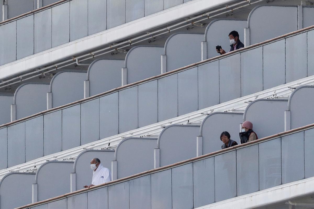 Coronavirus cases on cruise liner off Japan jump to 61