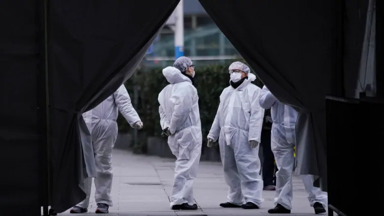 As China deaths hit 722, WHO warns of global shortage of coronavirus protective equipment | CBC News