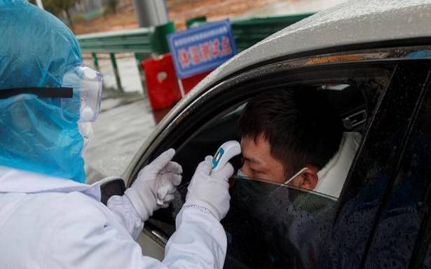 Coronavirus: China deaths rise past 800, overtaking SARS toll