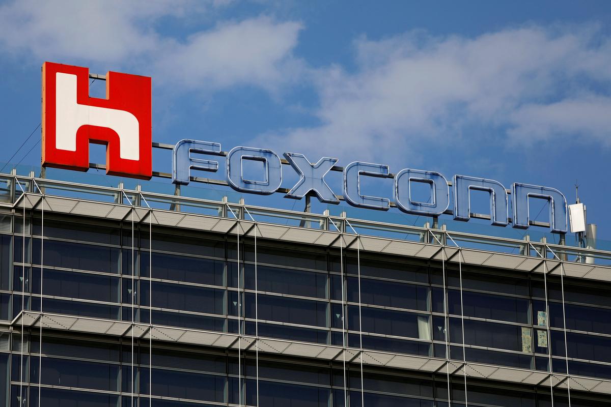 Taiwan’s Foxconn gets OK to restart plant in Zhengzhou, China: source