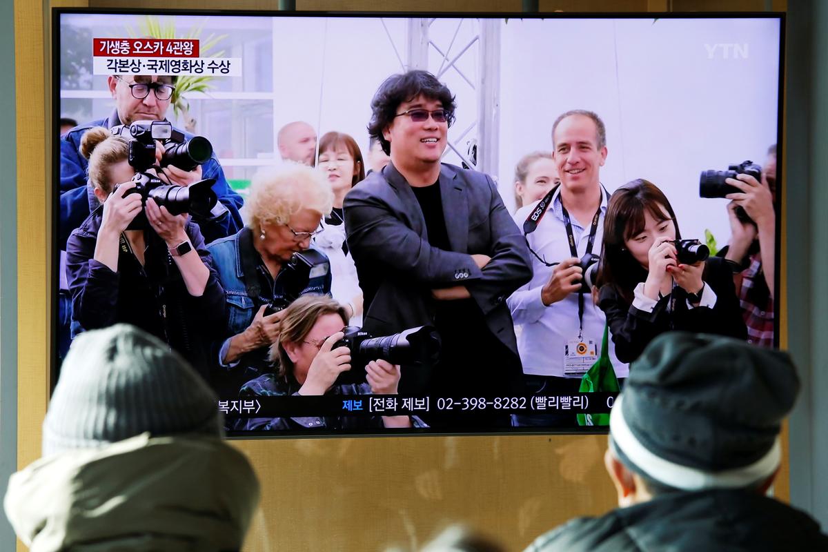 Breaking the subtitle barrier: South Koreans celebrate historic Oscar wins of ‘Parasite’