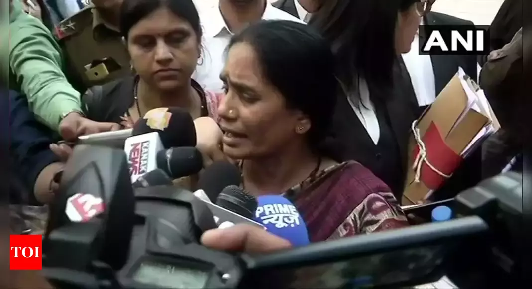 Delay in hanging programs failure of system: Nirbhaya’s mother