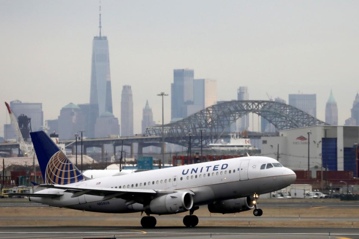 United Airlines slashes flying, freezes hiring on coronavirus-hit demand