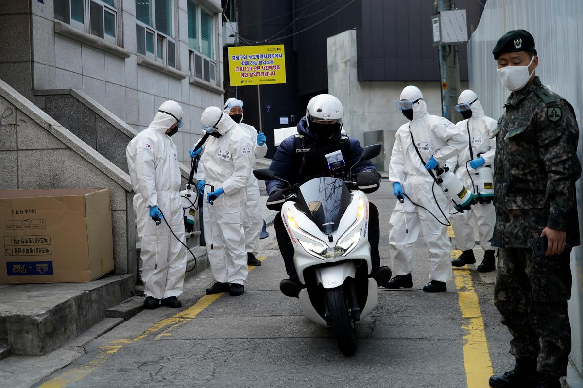 South Korea protests Japanese travel curbs as coronavirus ignites diplomatic row