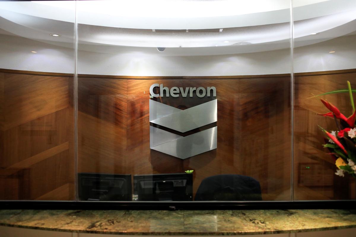 Exclusive: U.S. discussing non-renewal of Chevron’s Venezuela waiver, moves to cut oil trade