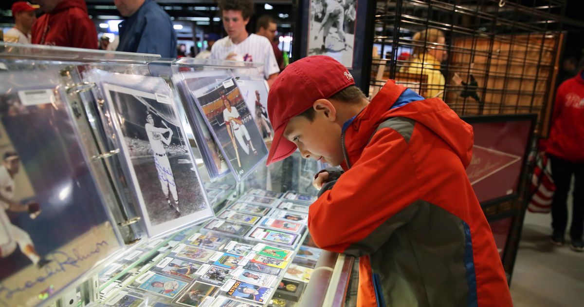 Baseball card apps bring a classic hobby into the digital age