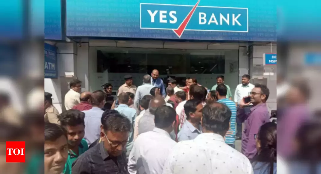 Yes Bank crisis: ED questions founder Rana Kapoor; customers scramble for cash