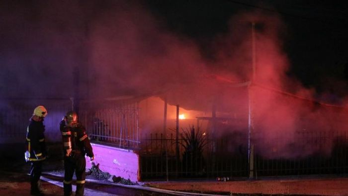 Fire damages another refugee centre in Greece as migrants flood Turkish border