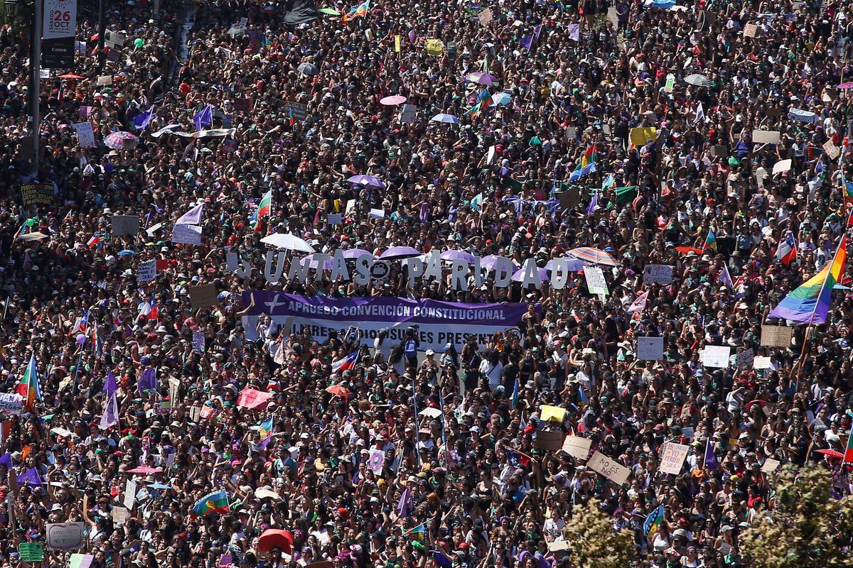 Huge turnout, some violence at Latin America Women’s Day marches