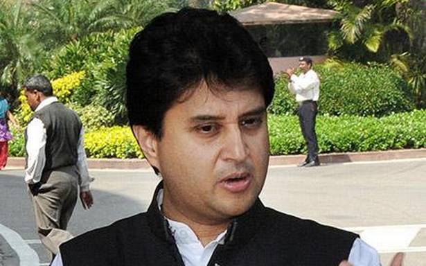 Accompanied by Shah, Jyotiraditya Scindia fulfills Modi; gives up Congress