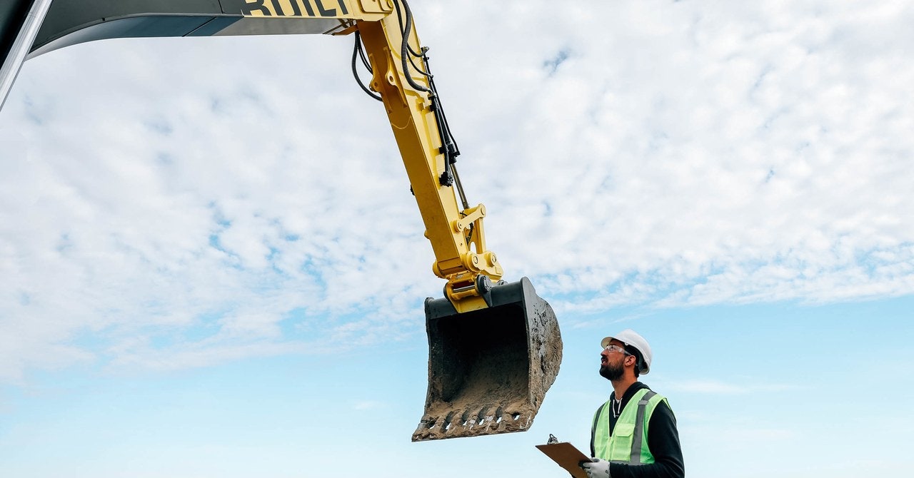 Building And Construction Workers Accept the Robots That Do Their Jobs