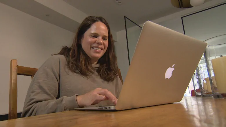 How Canadians are helping each other amid the COVID-19 outbreak | CBC News