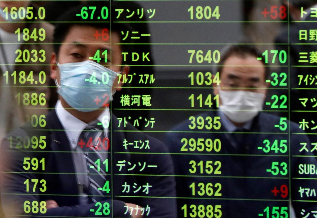 Asian stocks fall in volatile session after historical Wall St. plunge