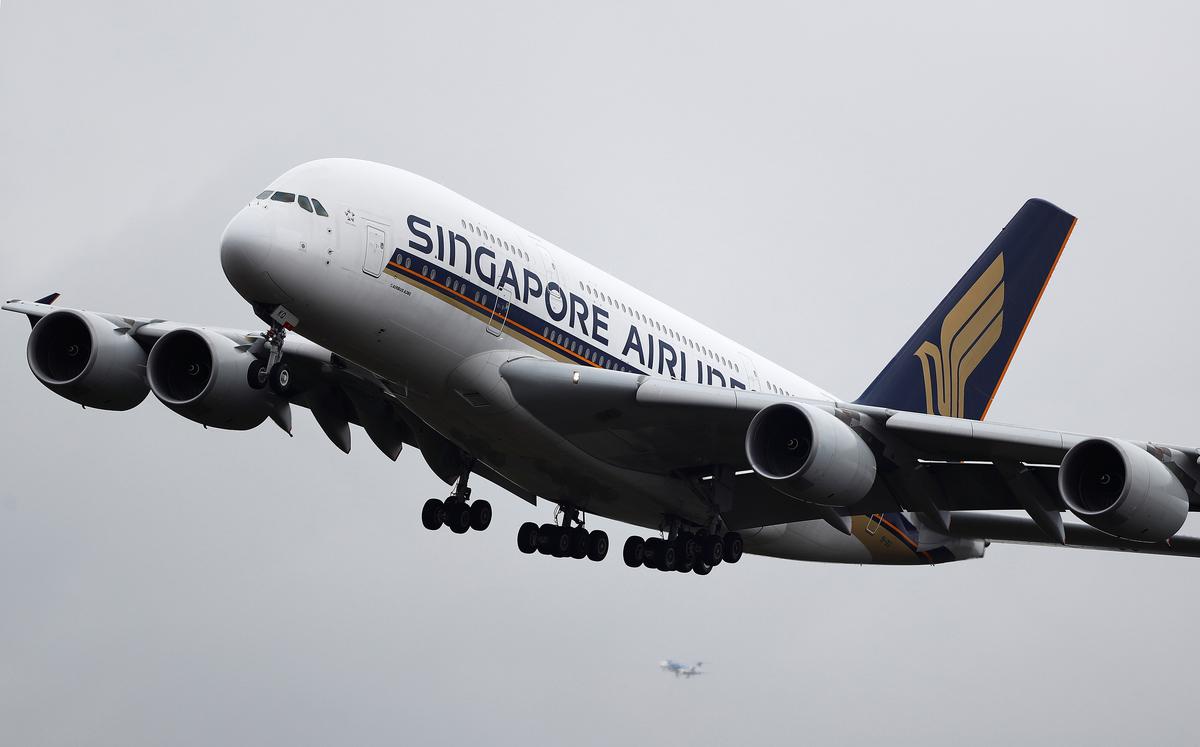 Singapore Airlines to cut capacity further as coronavirus weighs