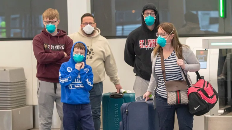 Panic sets in for stranded Canadian travellers as calls grow for repatriation flights | CBC News