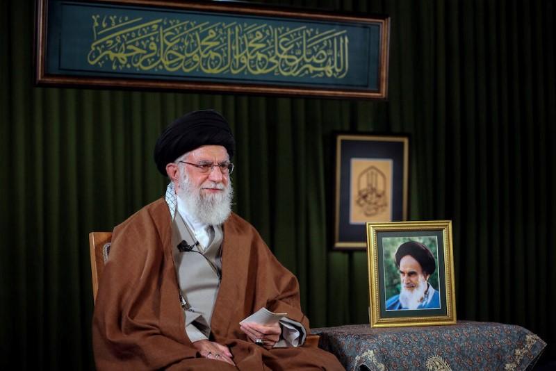 Khamenei praises Iranians in fight against coronavirus