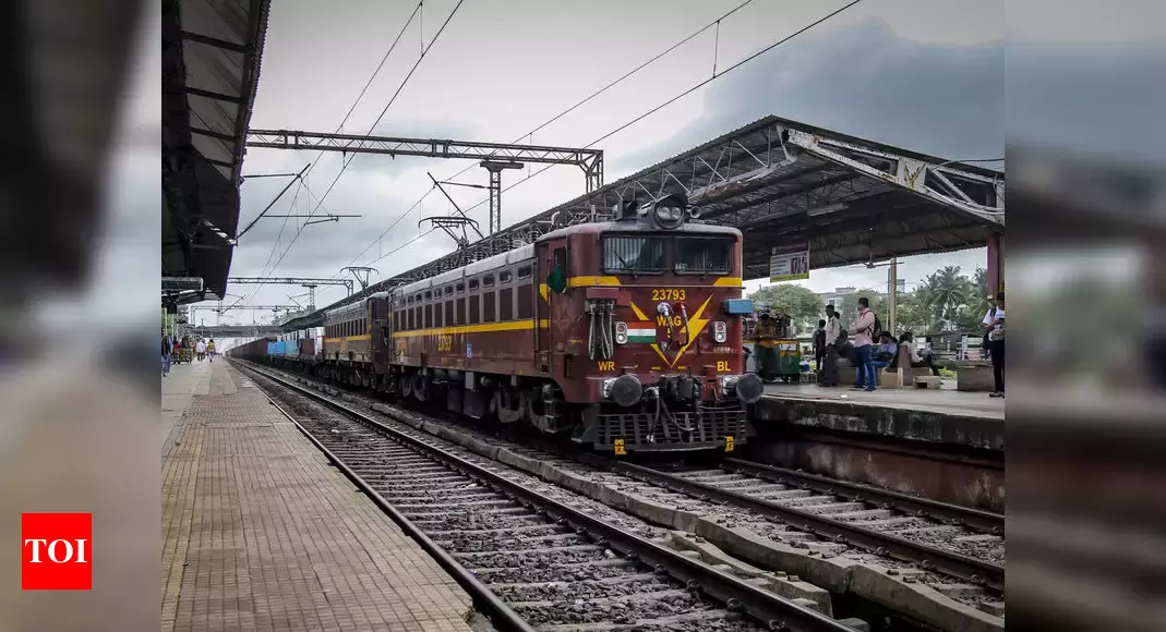 Janata curfew: 3,700 trains cancelled on Sunday