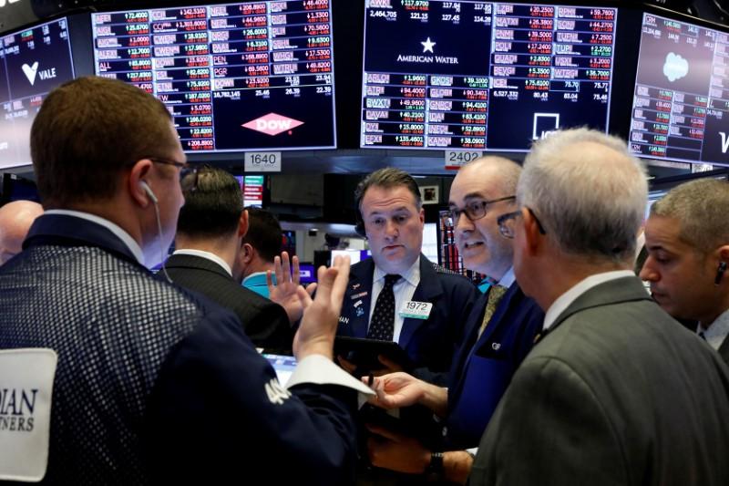 Wall Street weekahead: Coronavirus uncertainty muddies views on buying opportunities for plunging stocks