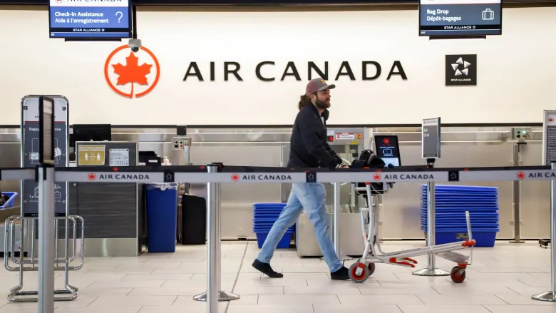 Air Canada to begin laying off 15,000 employees this week due to COVID-19, internal memo suggests | CBC News