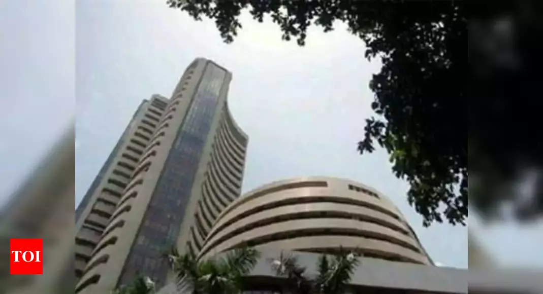 Down 12,700 pts (31%), sensex has worst quarter