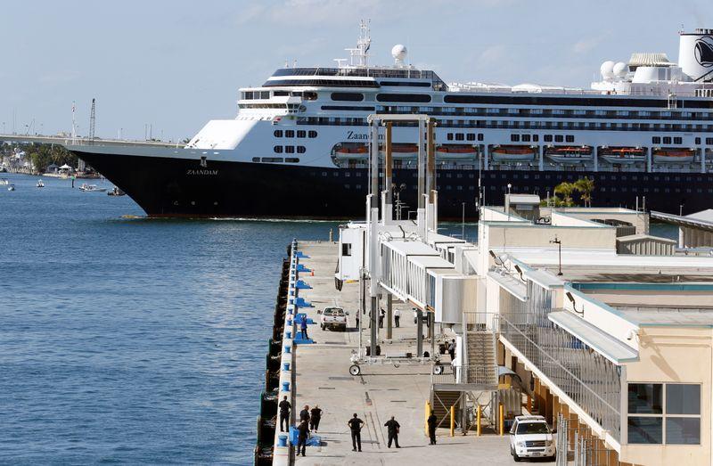 Florida to enable two cruise ships to dock after deadlock