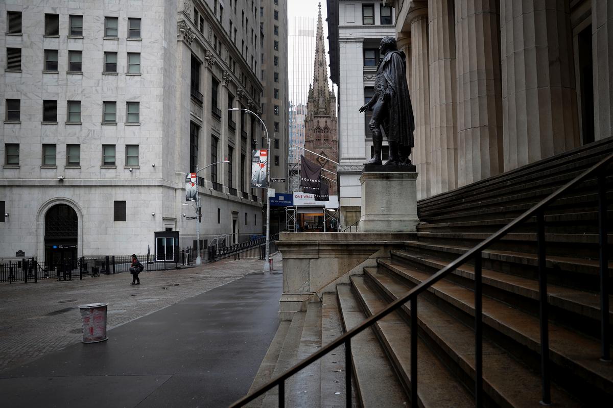 Wall Street gains on signs of coronavirus downturn