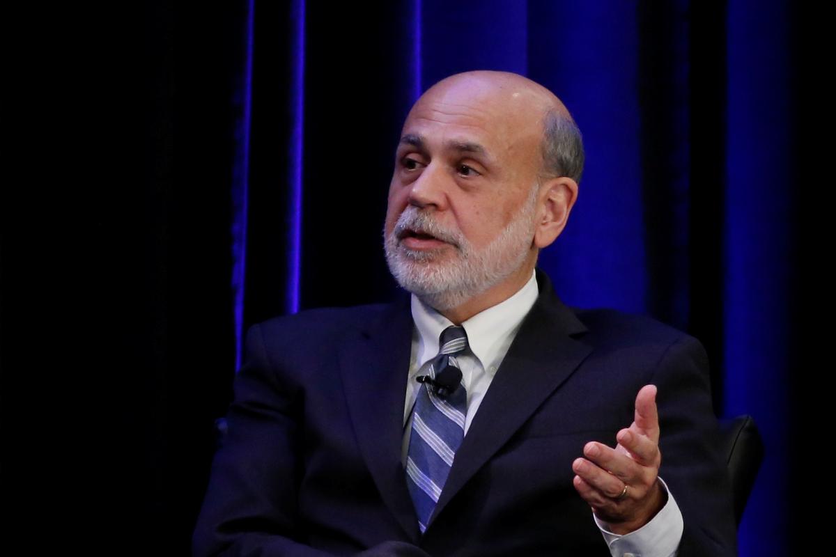 Former Fed chief Bernanke sees bad year, no quick healing