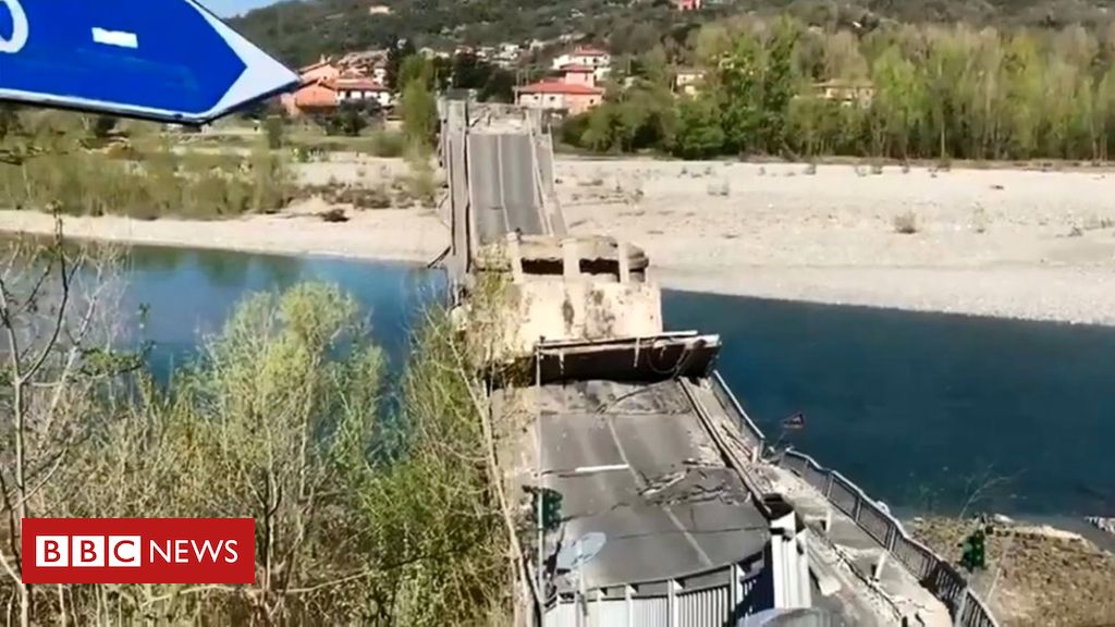 Drivers make it through bridge collapse in Italy