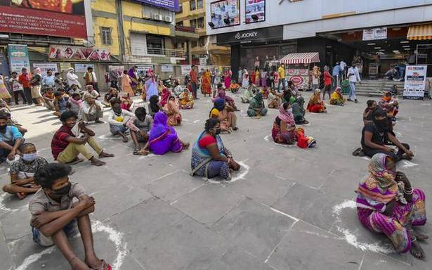 Coronavirus | Migrant workers slip out of Bihar quarantine centres at night, return by day