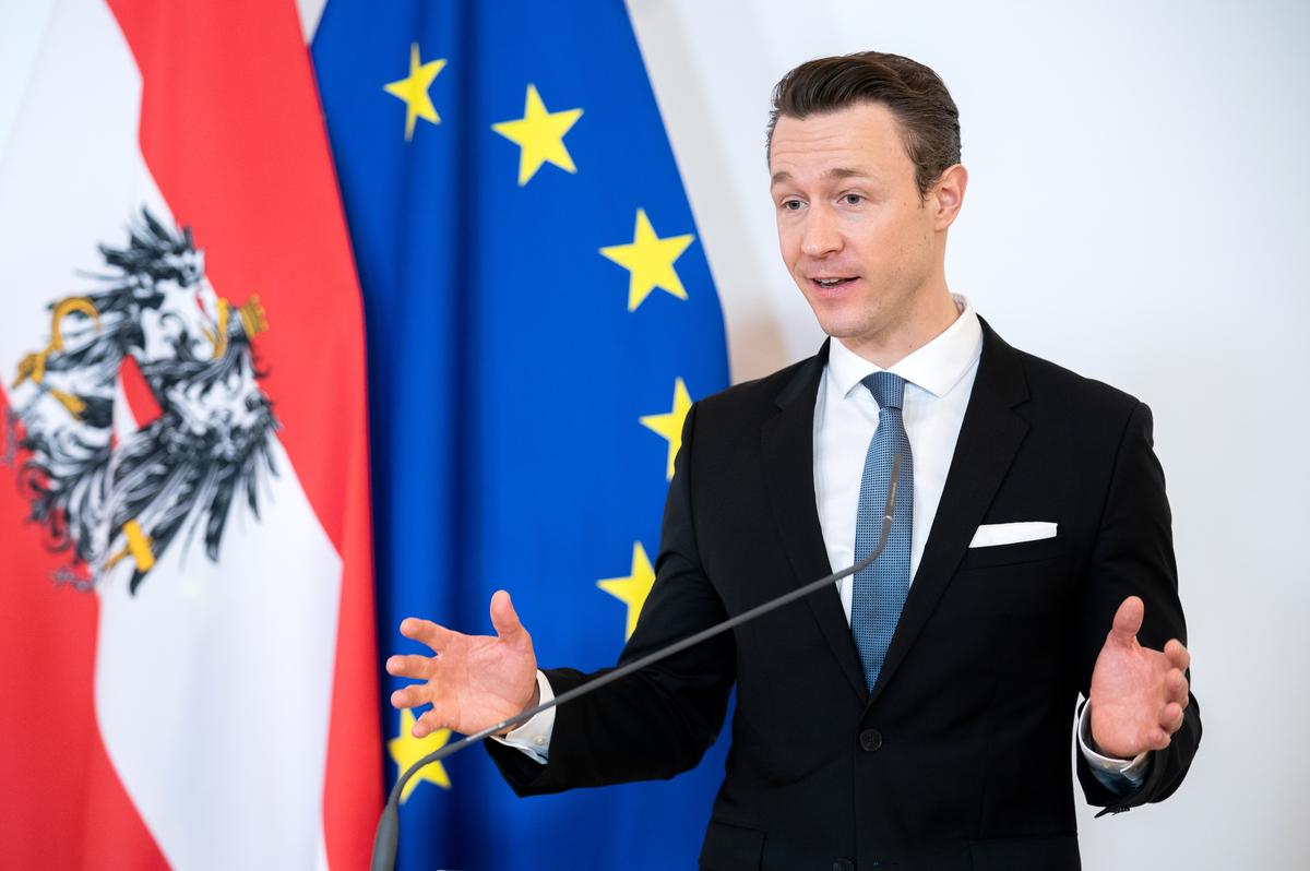 Austria says EU deal should not be a back door to coronabonds