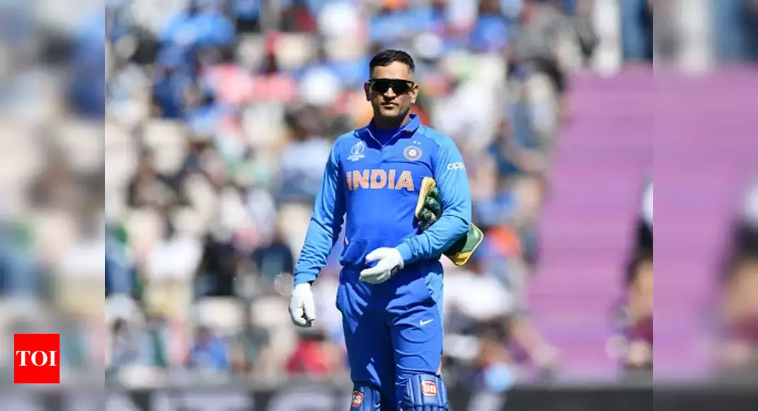 MS Dhoni stuck now, need to have retired after 2019 World Cup: Shoaib Akhtar