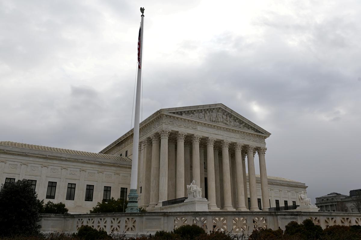 U.S. Supreme Court to hear Trump financial records cases by teleconference in May