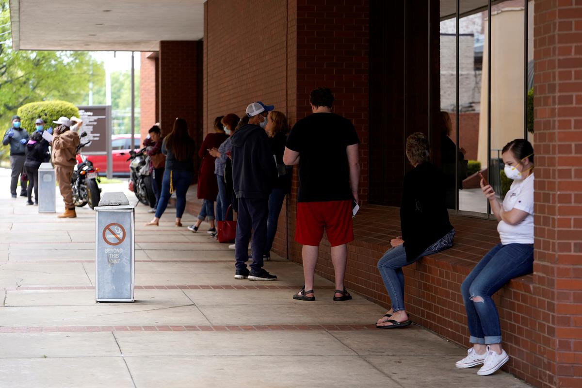 U.S. weekly jobless claims seen underscoring deepening economic slump