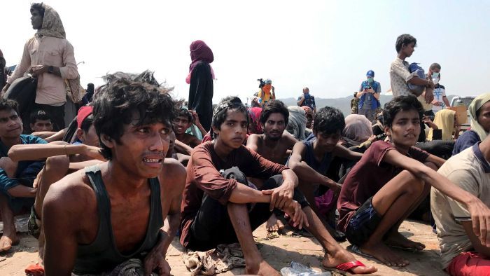 Nearly 400 starving Rohingya refugees rescued by Bangladesh coast guard