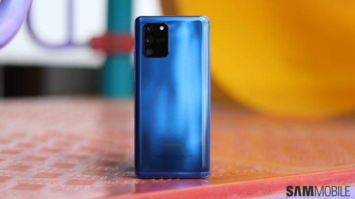 Want a Snapdragon-powered high-end Galaxy phone? Attempt the Galaxy S10 Lite