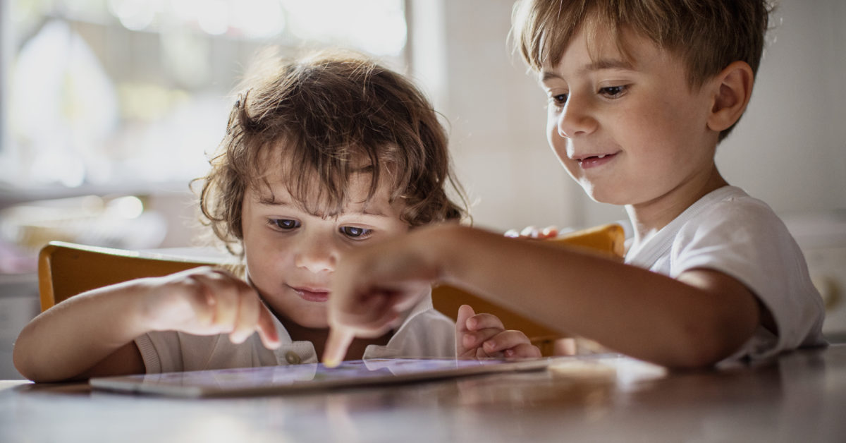 Should parents restrict screen time for young children?