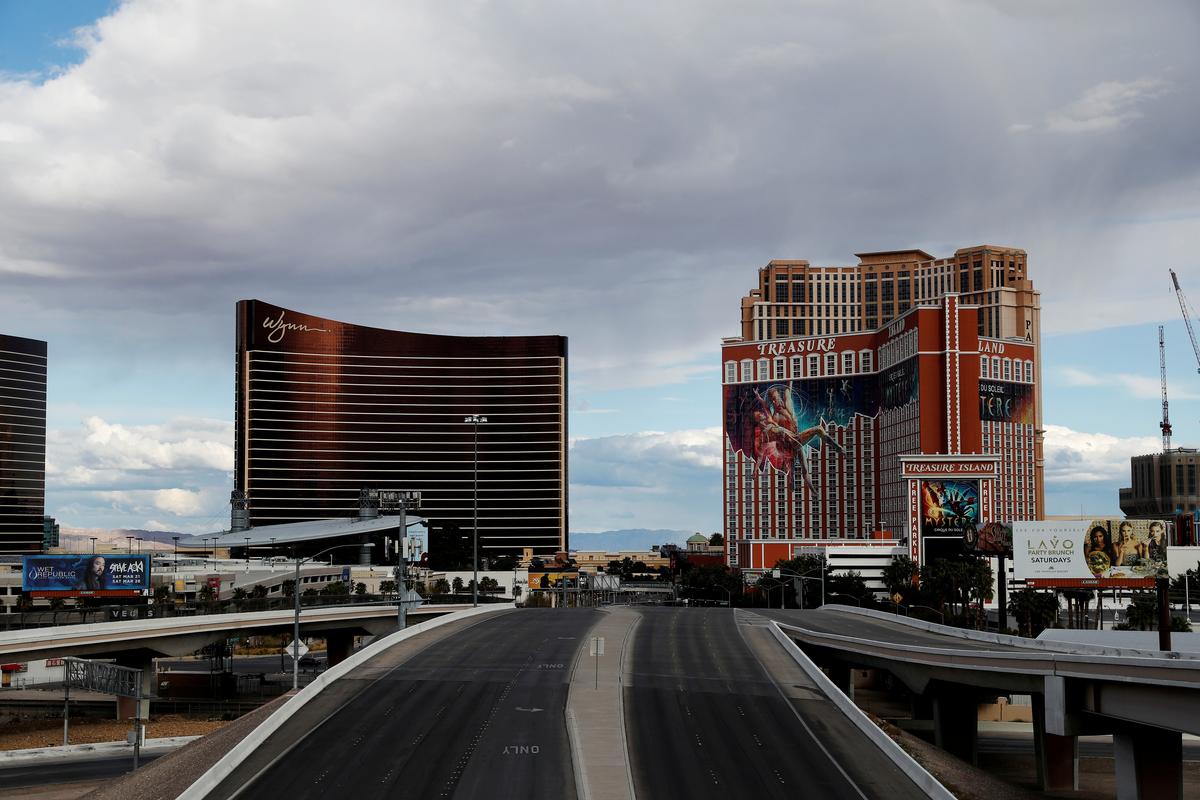 Wynn Resorts CEO calls for Las Vegas Strip to conditionally reopen in mid