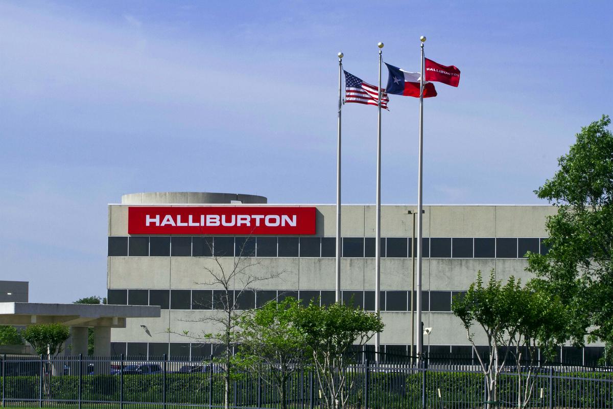 Halliburton books $1.1 billion charge in low price outlook