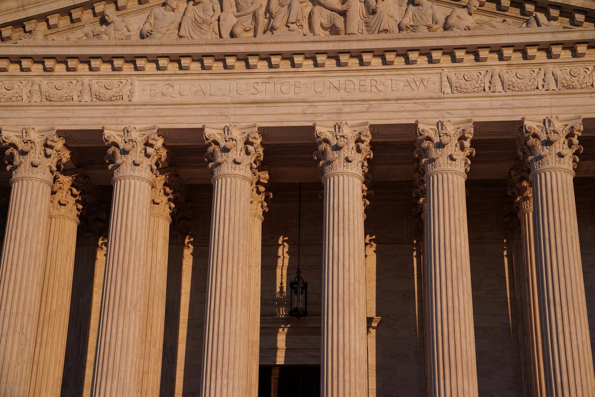 U.S. Supreme Court requires unanimous jury verdicts for serious crimes