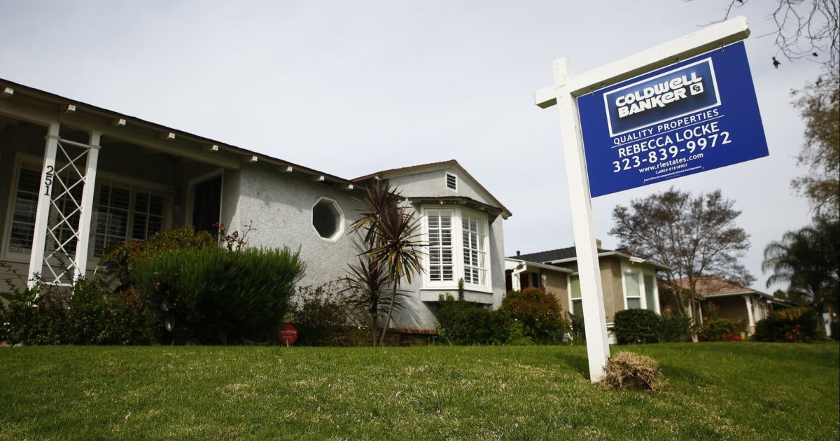 Southern California house sales set to plunge; costs constant