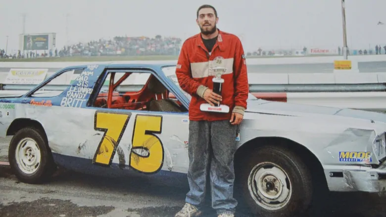 N.S. man organizes drive-through memorial for slain friend, while physical distancing is the rule | CBC Radio