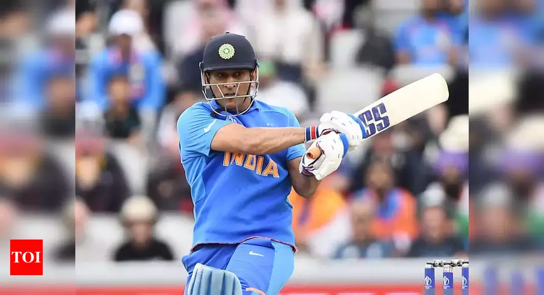 MS Dhoni greatest finisher I have seen, says Mike Hussey