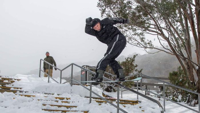 Frost, sub-zero temperatures and blizzards possible as cold front moves across south-east