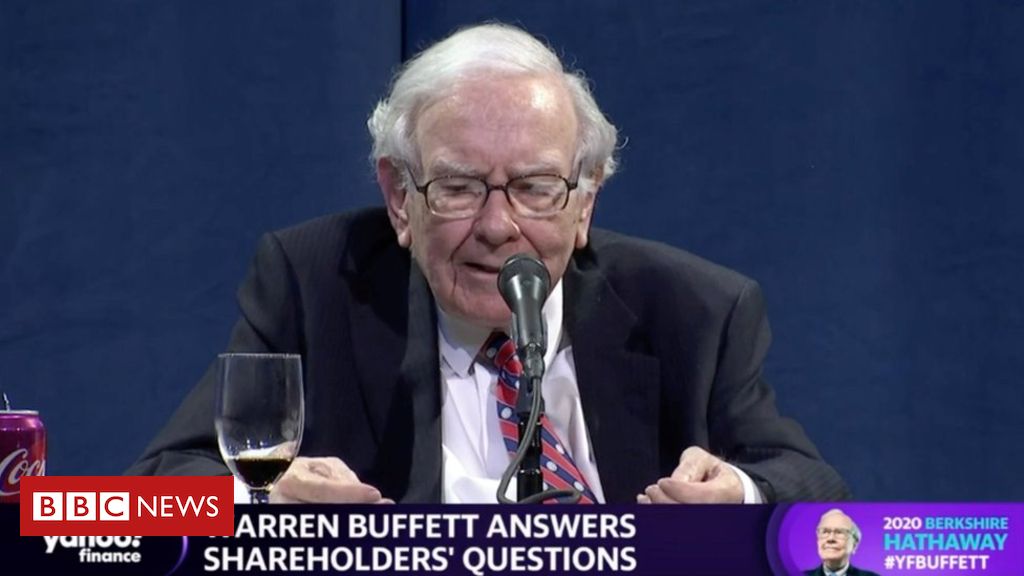 Warren Buffett sells shares in United States airline companies