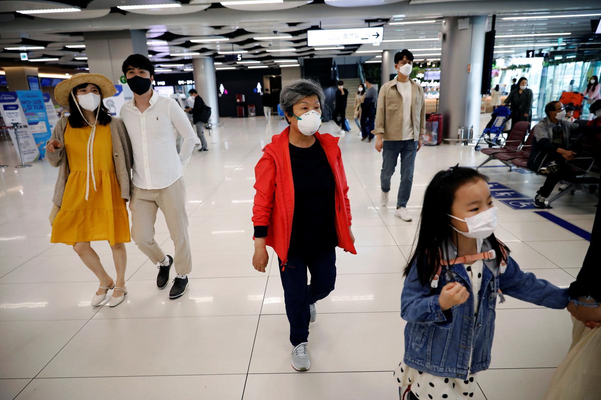 Explainer: South Korean findings suggest ‘reinfected’ coronavirus cases are false positives