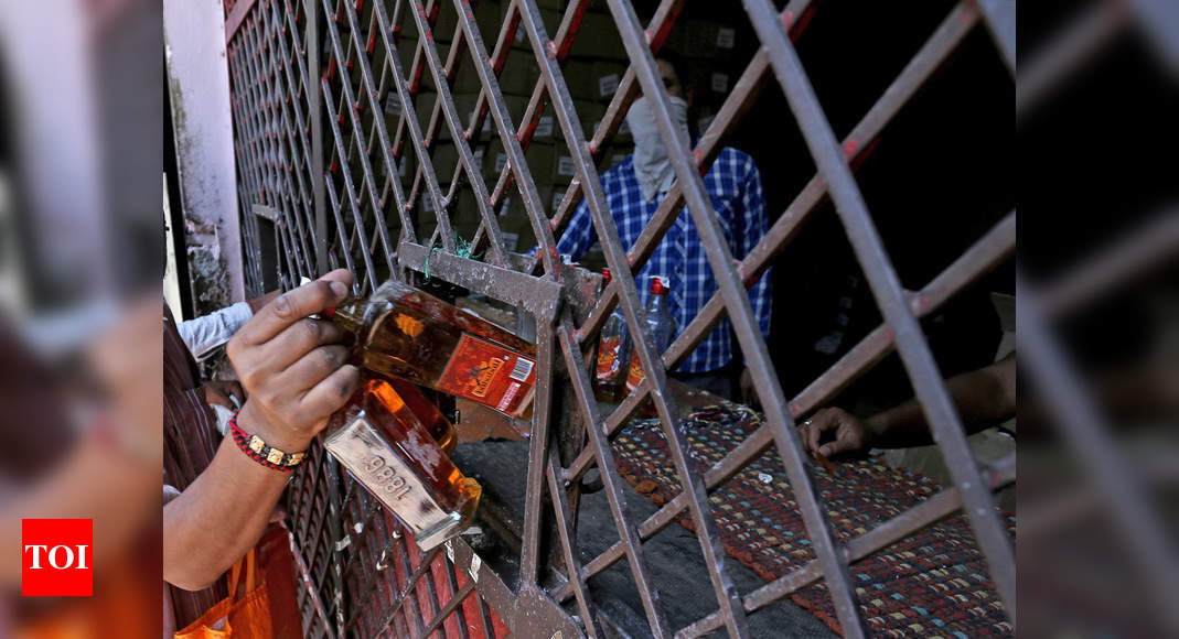 Supreme Court asks states to consider online sales, home delivery of liquor