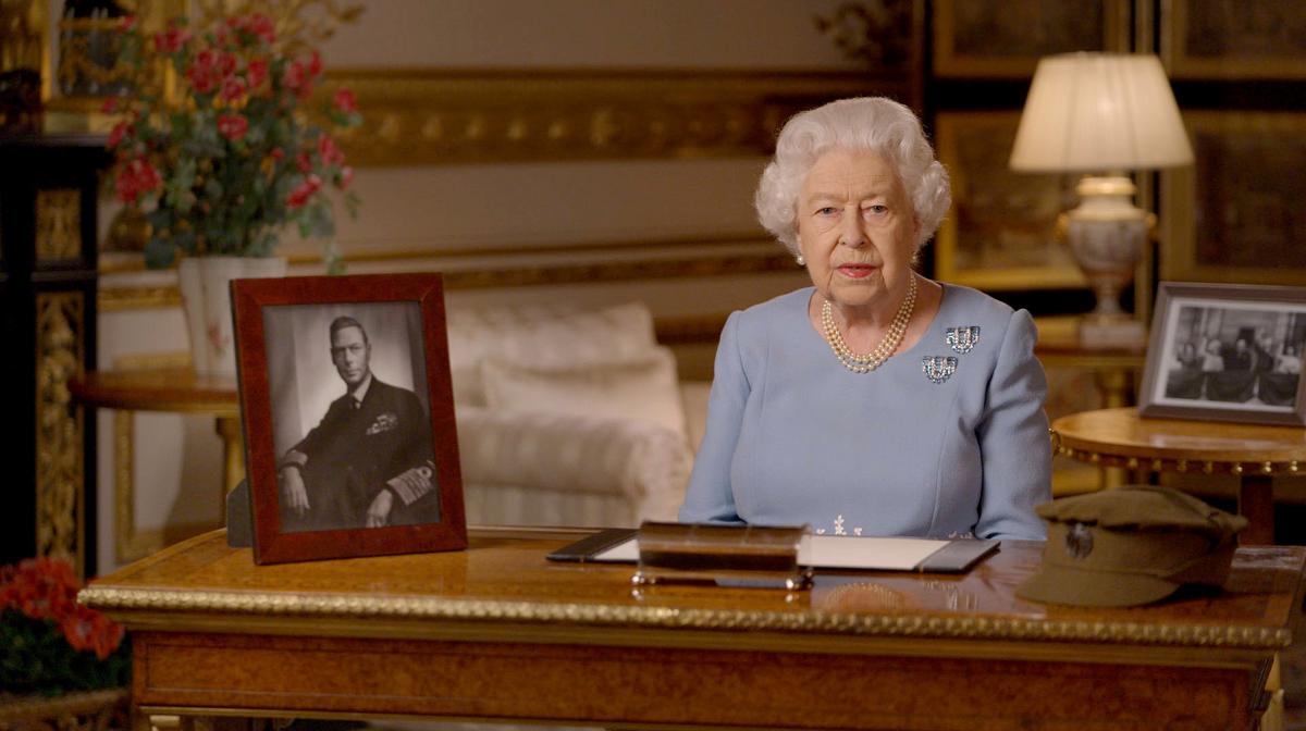 ‘Never ever give up, never ever despair’: Queen praises Britons on VE Day